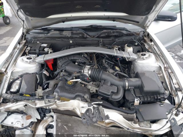 2011 FORD MUSTANG 1ZVBP8EM9B5121479 Photo 9