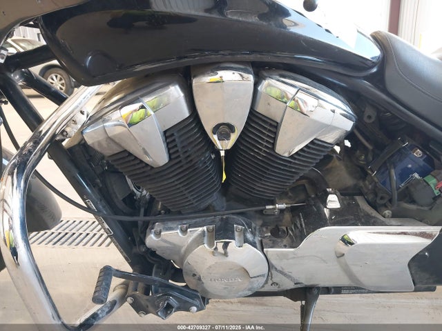 JH2SC6605EK400049 Honda Sc61e-5000001