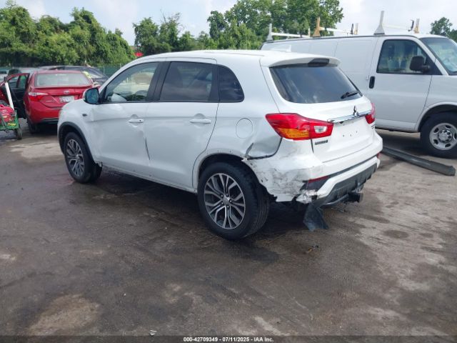 2018 MITSUBISHI OUTLANDER SPORT JA4AR3AU6JU022232 Photo 2