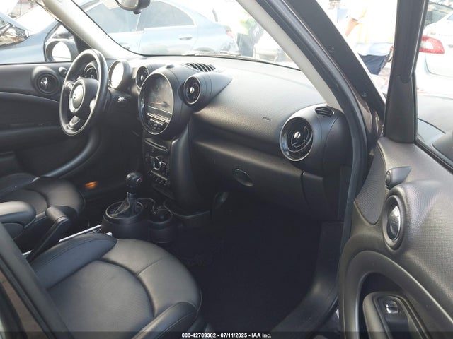 2015 MINI COUNTRYMAN WMWZC3C54FWT06807 Photo 4