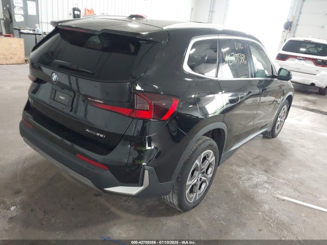 BMW X1 2023 WBX73EF01P5W50613 Image 4