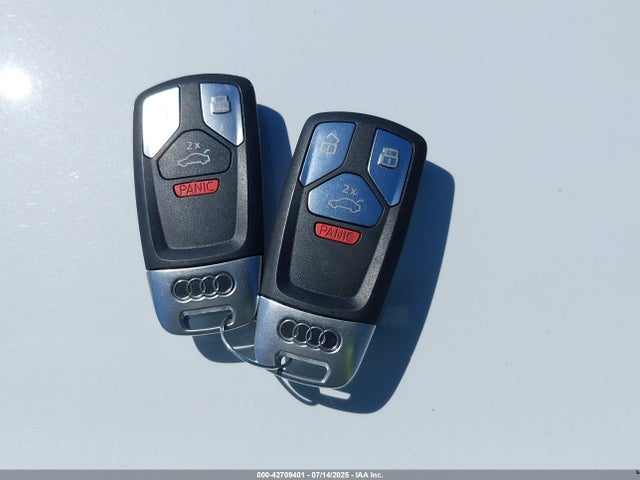 WAUC4CF52KA072298 Audi 2019