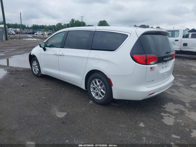 Chrysler Voyager 2024 2C4RC1CGXRR192169 Image 3