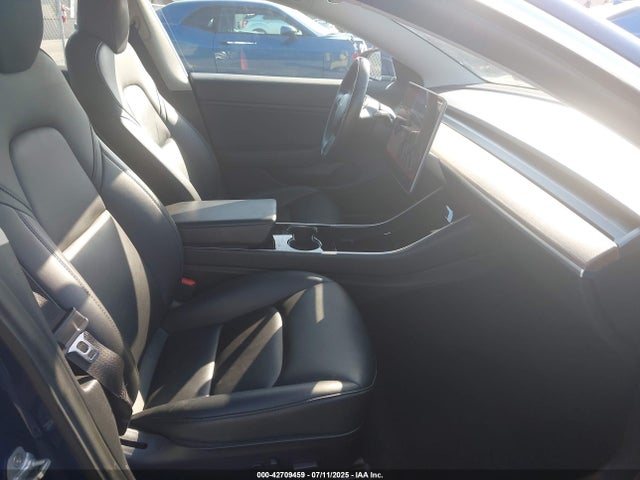 2019 TESLA MODEL 3 5YJ3E1EB0KF187386 Photo 4