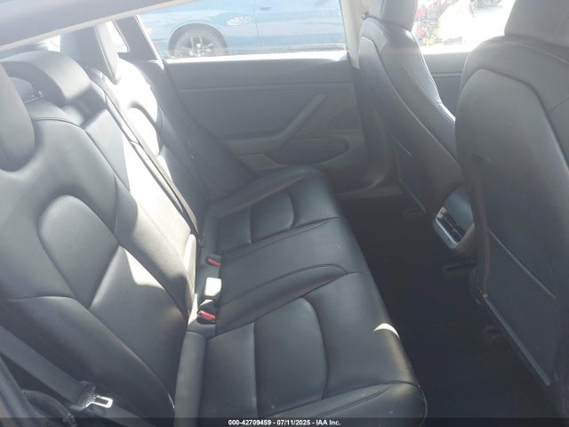 2019 TESLA MODEL 3 5YJ3E1EB0KF187386 Photo 7