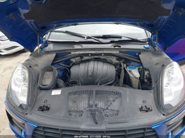 2017 PORSCHE MACAN WP1AA2A57HLB01925 Photo 9