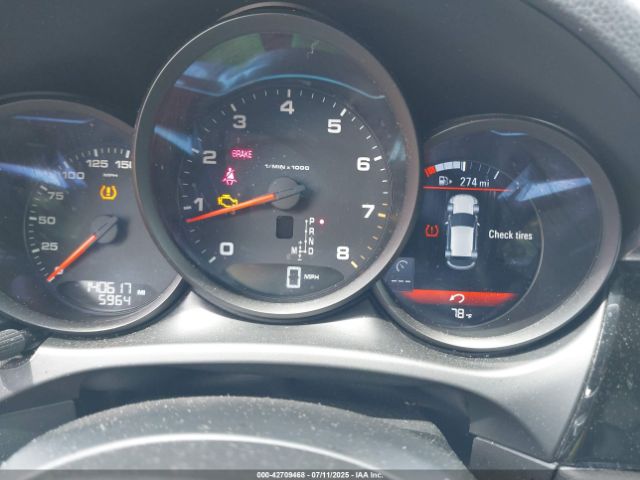 2017 PORSCHE MACAN WP1AA2A57HLB01925 Photo 6