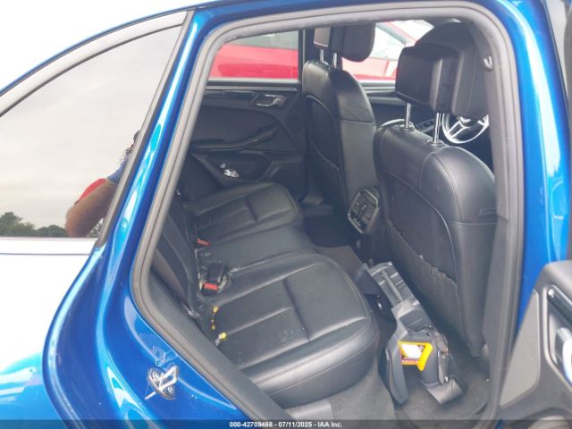2017 PORSCHE MACAN WP1AA2A57HLB01925 Photo 7