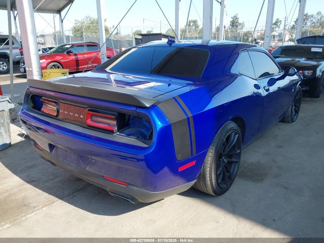 2C3CDZFJ0JH288383 Dodge Challenger