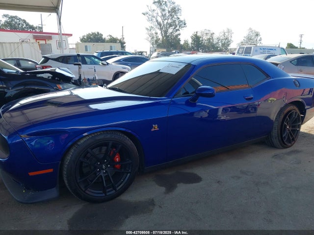 2C3CDZFJ0JH288383 Dodge Challenger