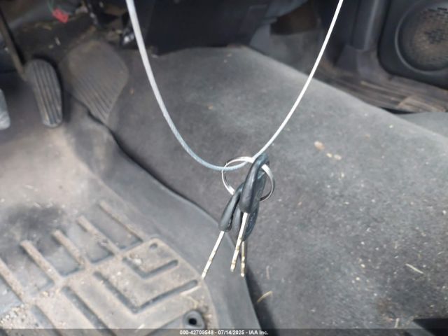 2000 CHEVROLET BLAZER 1GNDT13W6Y2108340 Photo 10