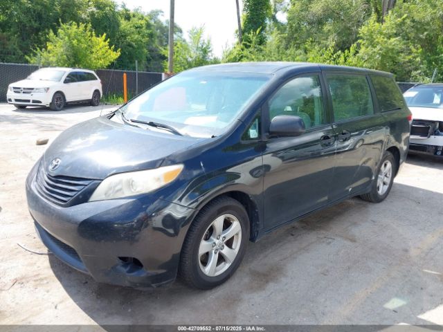 2011 TOYOTA SIENNA 5TDZK3DC4BS059334 Photo 1