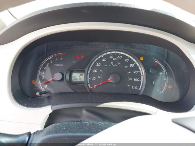 2011 TOYOTA SIENNA 5TDZK3DC4BS059334 Photo 6