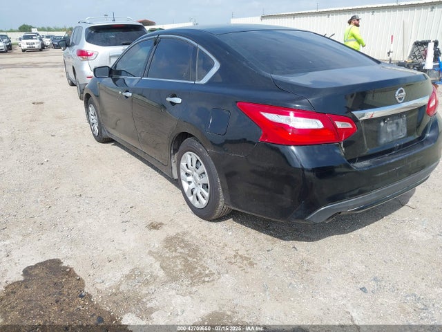 1N4AL3AP2GN389011 Nissan 2016