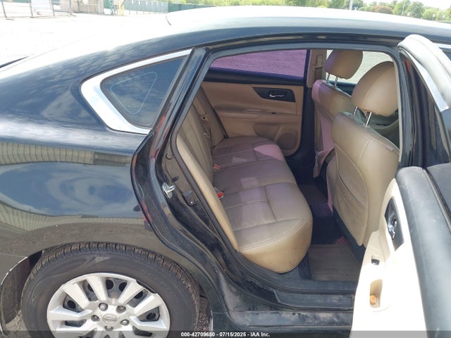 1N4AL3AP2GN389011 Nissan 2016