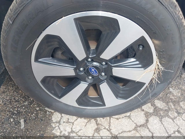 Subaru naturally aspirated u5 2018 JF2SJAEC8JH595957 Image 12