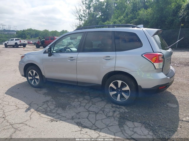 Subaru naturally aspirated u5 2018 JF2SJAEC8JH595957 Image 3