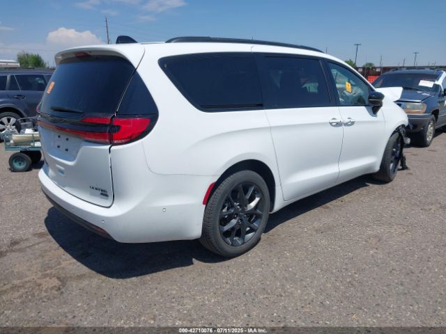 2024 CHRYSLER PACIFICA 2C4RC3GG1RR127555 Photo 3