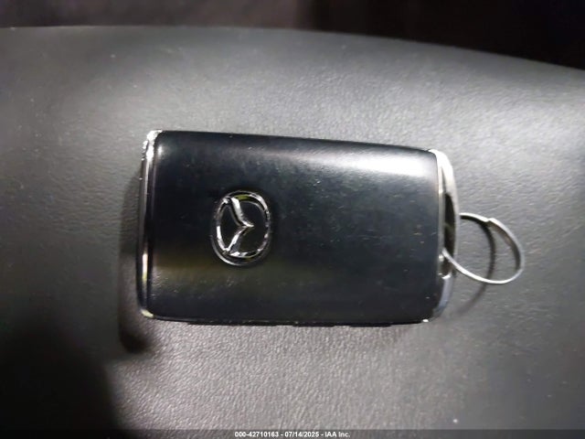 3MZBPBCL6NM308491 Mazda py