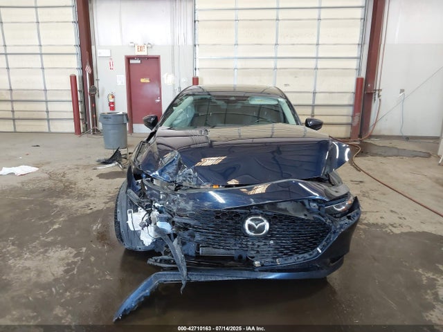 3MZBPBCL6NM308491 Mazda py