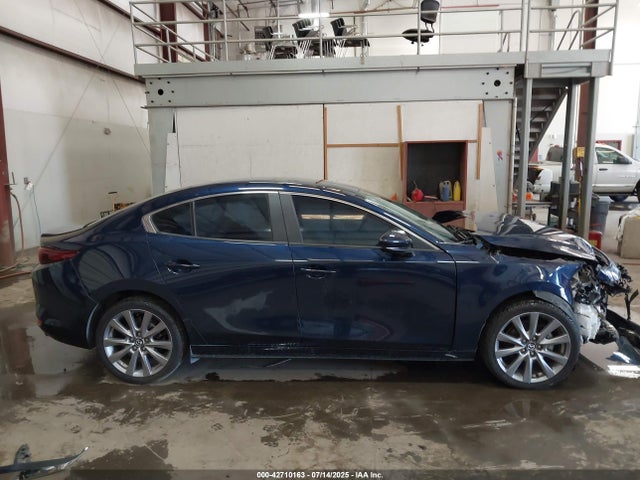 3MZBPBCL6NM308491 Mazda py