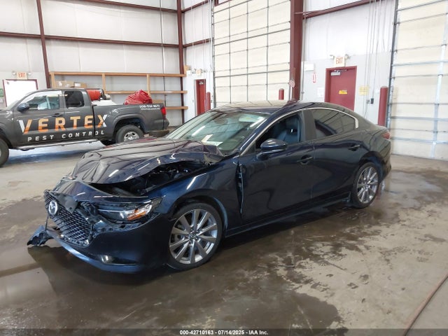 3MZBPBCL6NM308491 Mazda py