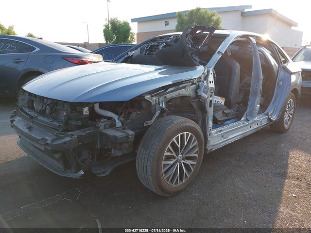 3VWCB7BU8LM057352 Volkswagen 1.4 tsi