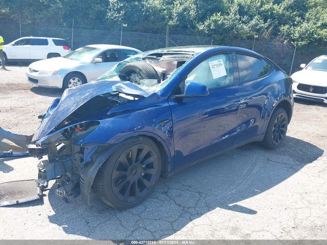 2022 TESLA MODEL Y 7SAYGDEE0NF481213 Photo 1