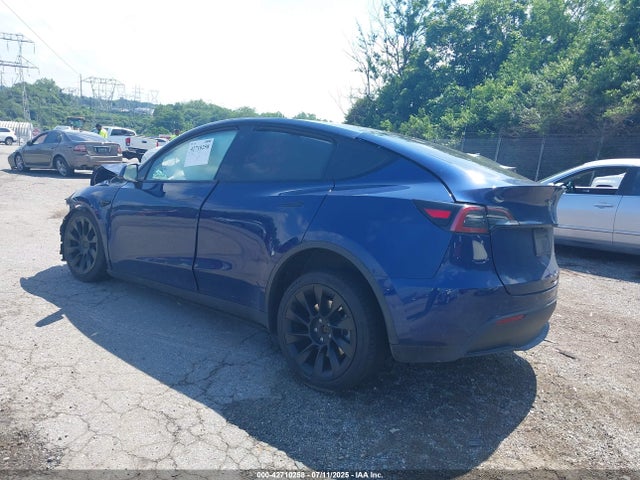 2022 TESLA MODEL Y 7SAYGDEE0NF481213 Photo 2