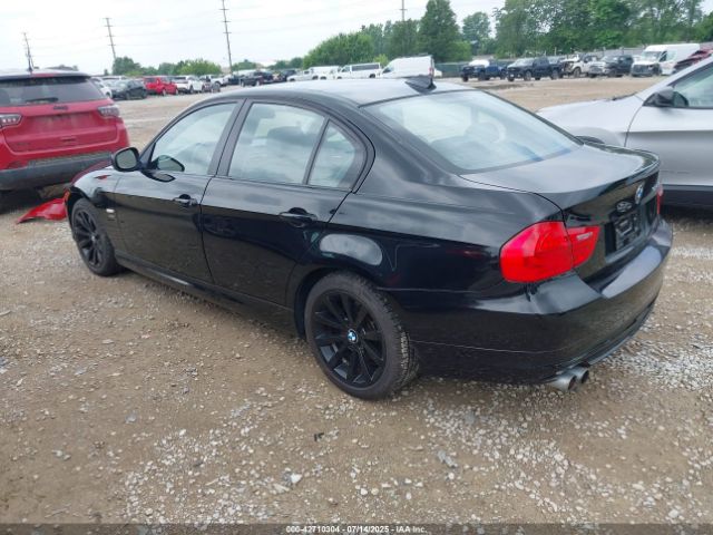 2011 BMW 328I WBAPK5G54BNN25962 Photo 2