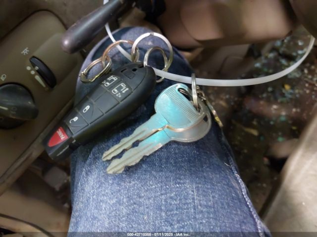 2001 CHRYSLER TOWN & COUNTRY 2C8GP54L51R404316 Photo 10
