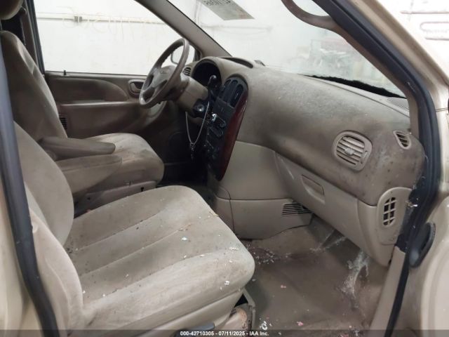 2001 CHRYSLER TOWN & COUNTRY 2C8GP54L51R404316 Photo 4