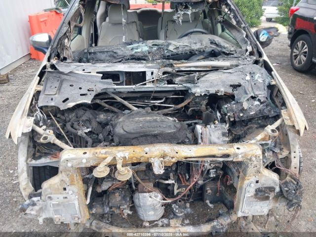 2018 CHRYSLER PACIFICA HYBRID 2C4RC1N70JR168562 Photo 9