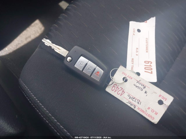 KNMAT2MT1JP565796 Nissan 2018