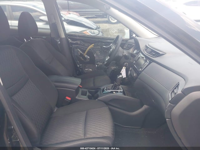 KNMAT2MT1JP565796 Nissan 2018