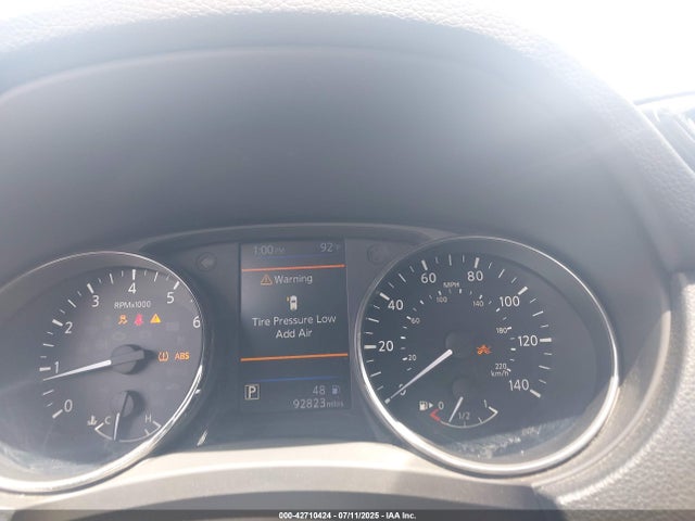 KNMAT2MT1JP565796 Nissan 2018