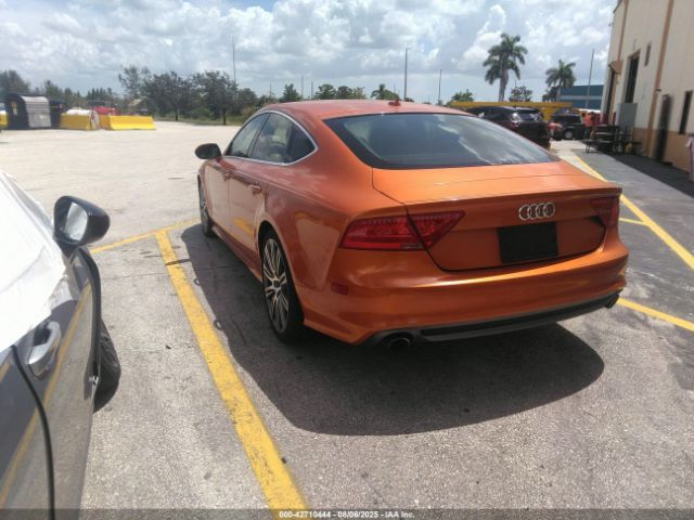 2013 AUDI A7 WAU2GAFC9DN111387 Photo 2
