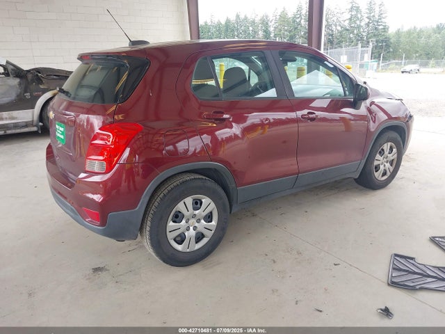 3GNCJKSBXHL133066 Chevrolet TRAX LS