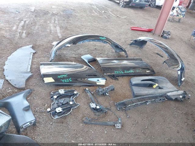 5YJ3E1EB5LF741782 Tesla 2020