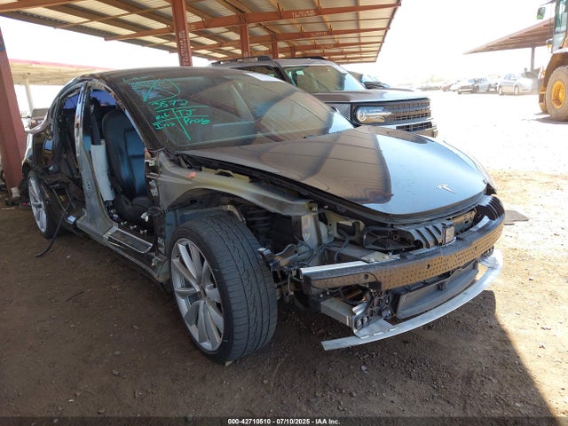 5YJ3E1EB5LF741782 Tesla 2020
