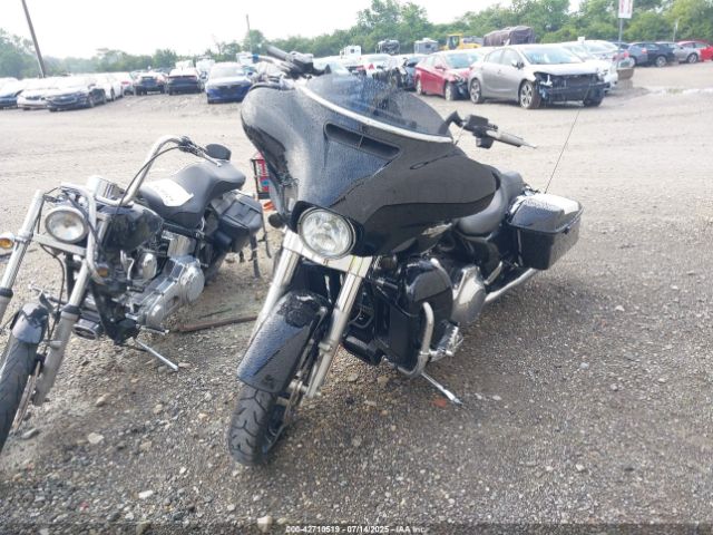 2016 HARLEY-DAVIDSON FLHX 1HD1KBM19GB685321 Photo 1