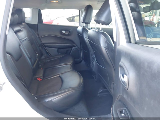 3C4NJCBBXKT855670 Jeep 2019