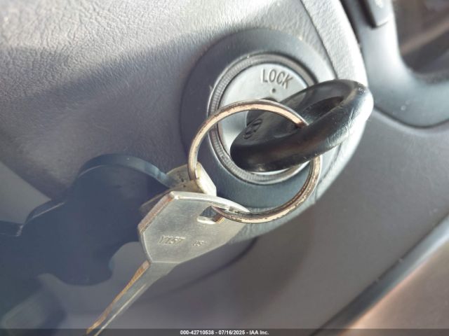 2005 HYUNDAI TUCSON KM8JN12D65U210030 Photo 10