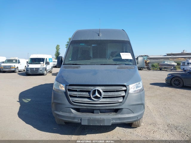 Mercedes-Benz om 642 with brake assist 2019 WD4PF0CD0KP094845 Image 12