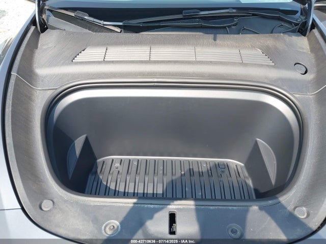 2023 TESLA MODEL Y 7SAYGDEE5PF895915 Photo 9