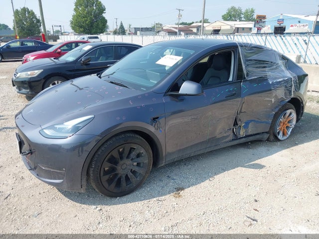 2023 TESLA MODEL Y 7SAYGDEE5PF895915 Photo 1