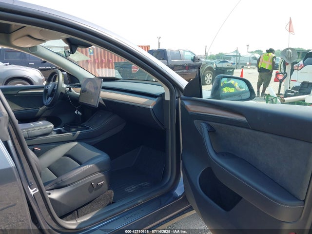 2023 TESLA MODEL Y 7SAYGDEE5PF895915 Photo 4