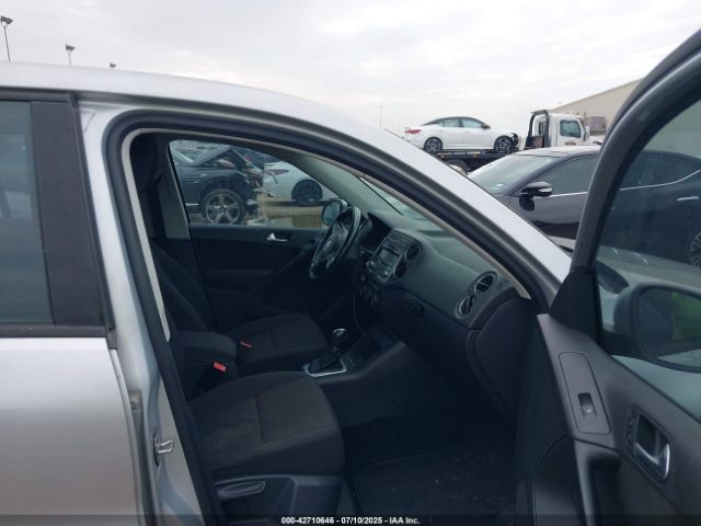 2014 VOLKSWAGEN TIGUAN WVGAV3AX8EW503942 Photo 4
