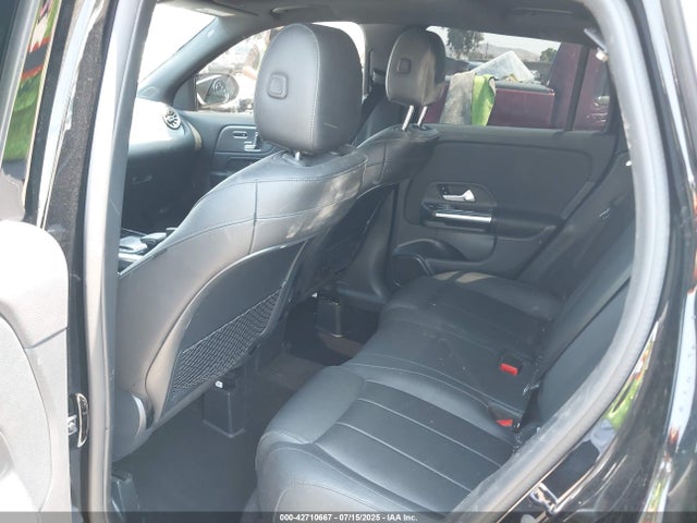 W1N4N4HB8MJ277956 Mercedes-Benz m260