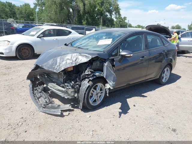 Ford Fiesta 2019 3FADP4BJ5KM112535 Image 2